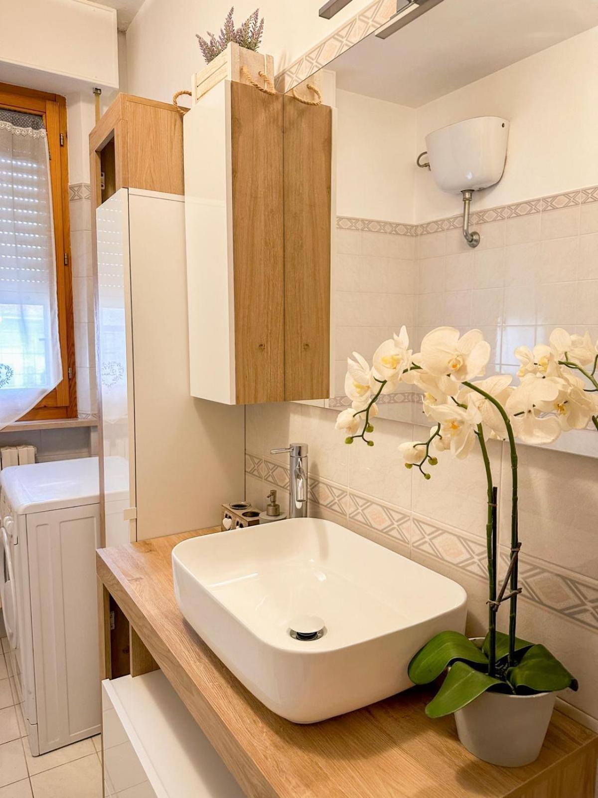 La Casa Di Lory Apartment Falconara Marittima Bagian luar foto